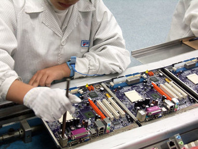 主板如何煉成？深圳最大通信設備制造工廠探秘